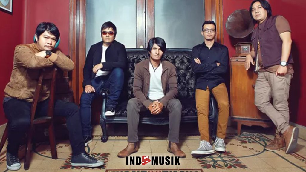 Flanella: Harmoni Pop yang Masih Dikenang hingga Kini