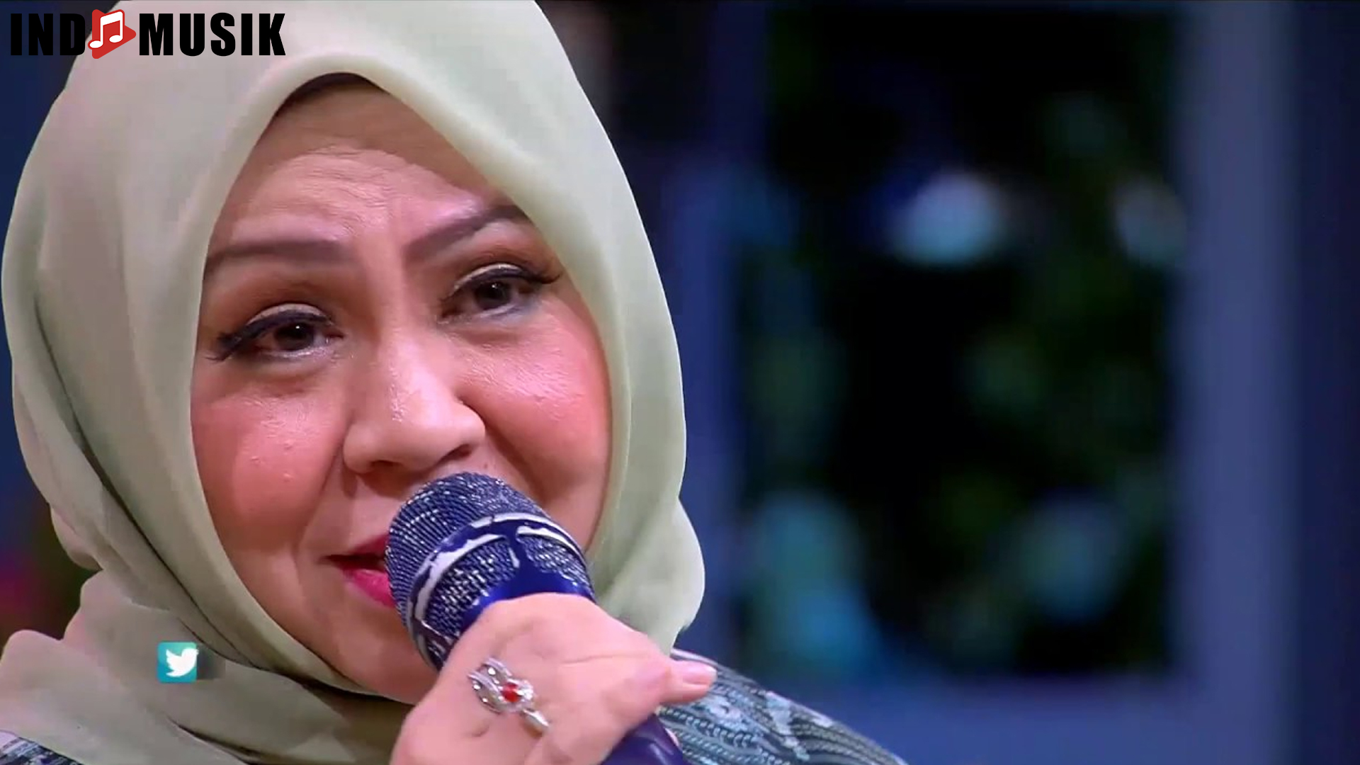 Lagu-Lagu Terkenal Ratih Purwasih: Abadi di Hati Penggemar
