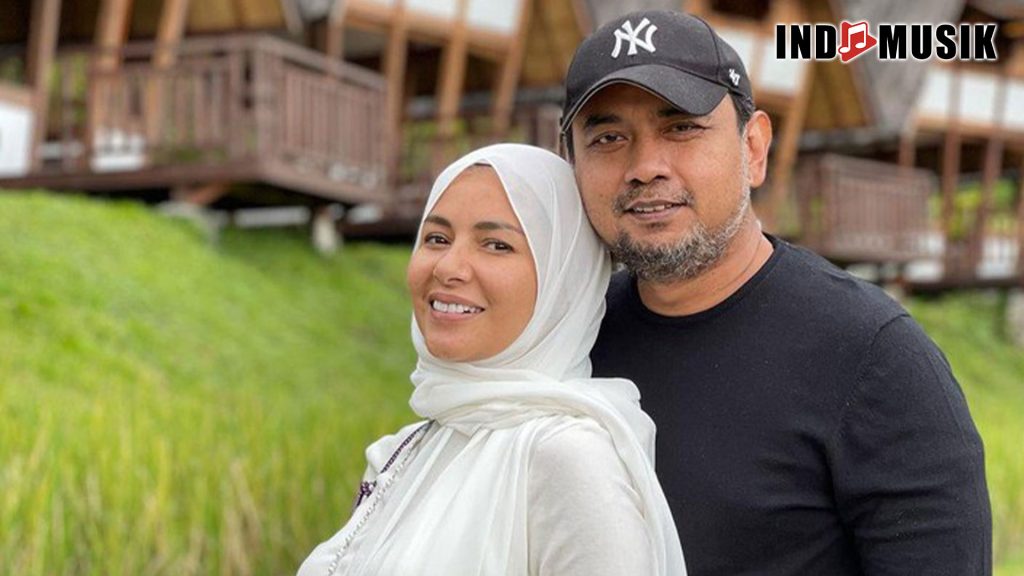 Bebi Romeo: Suara Emas yang Menghiasi Musik Indonesia