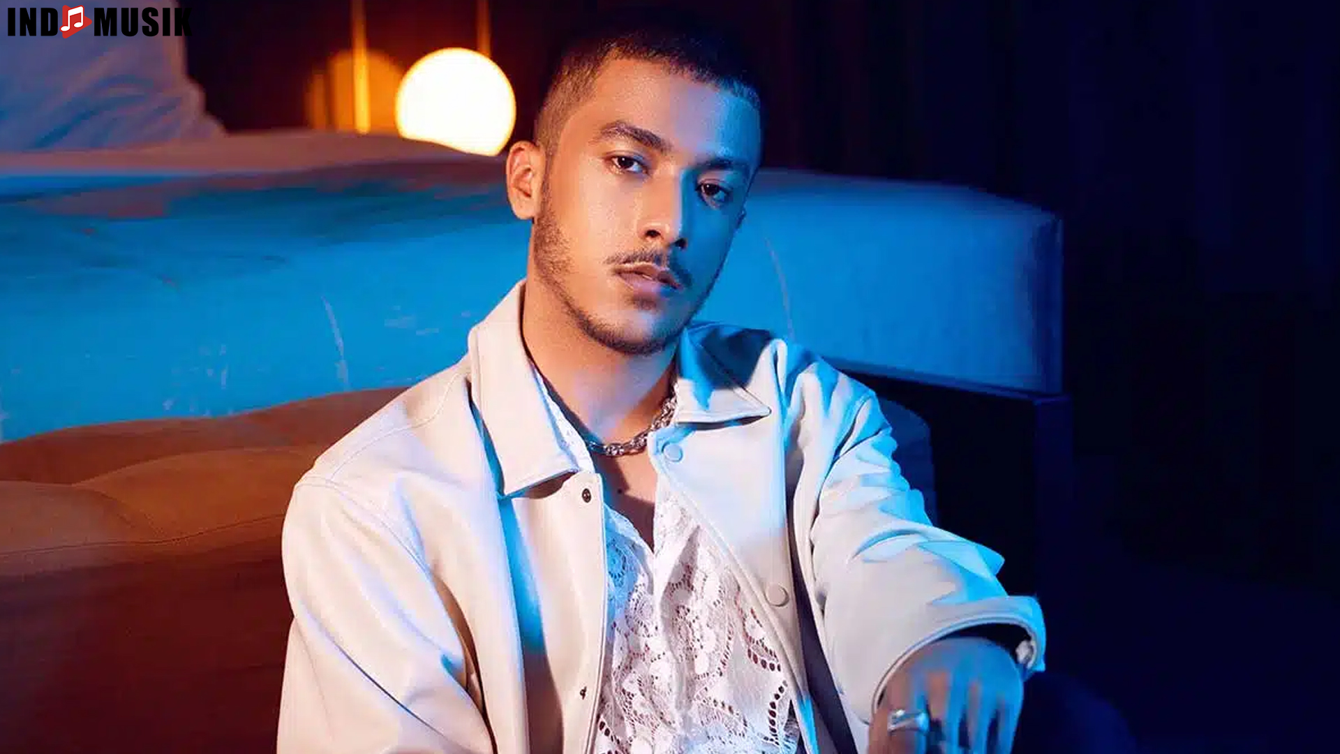 Aziz Hedra: Menguak Perjalanan Musik Sang Vokalis Berbakat