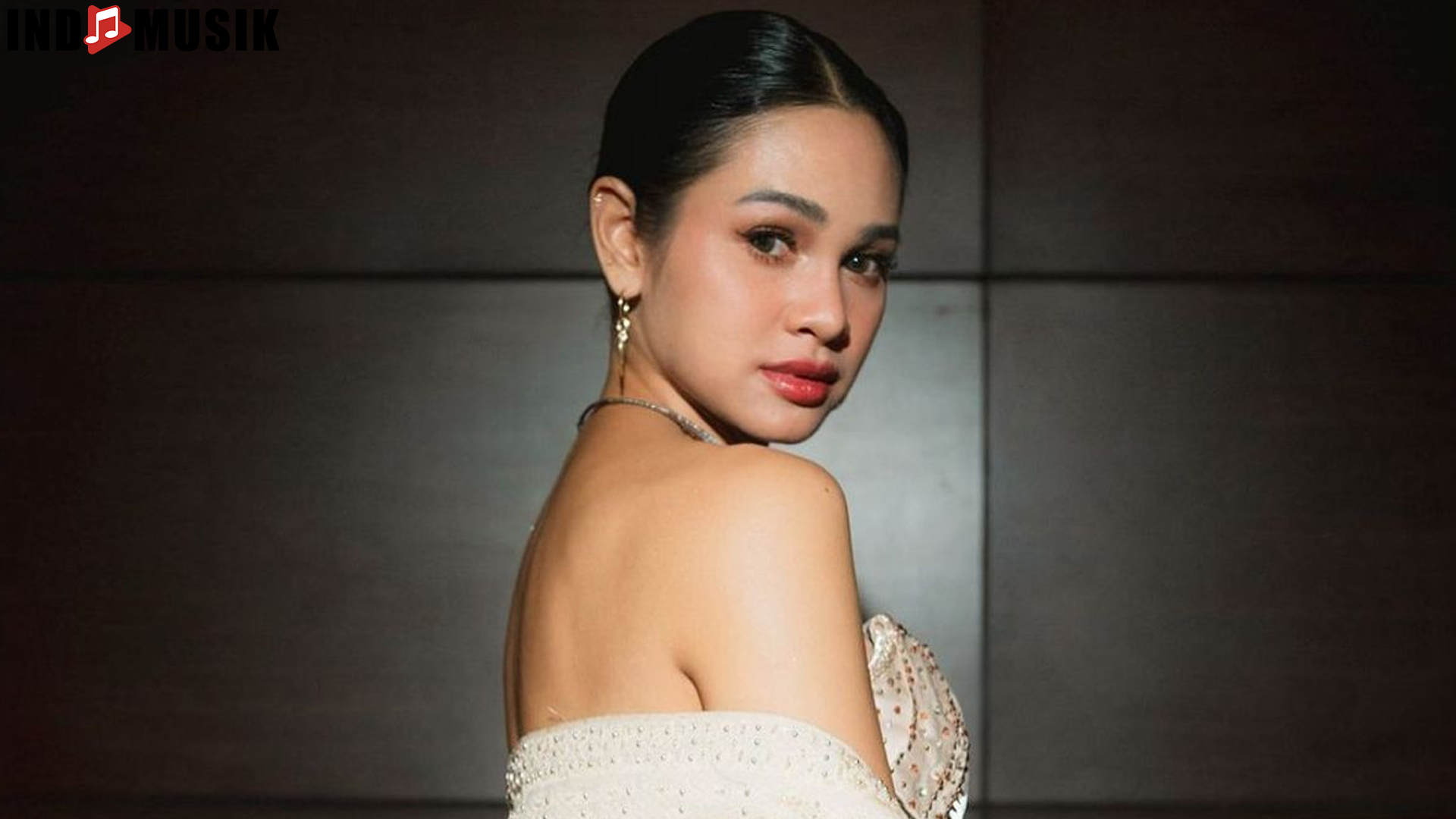 Andien: Menyatukan Gaya & Suara dalam Dunia Musik Indonesia