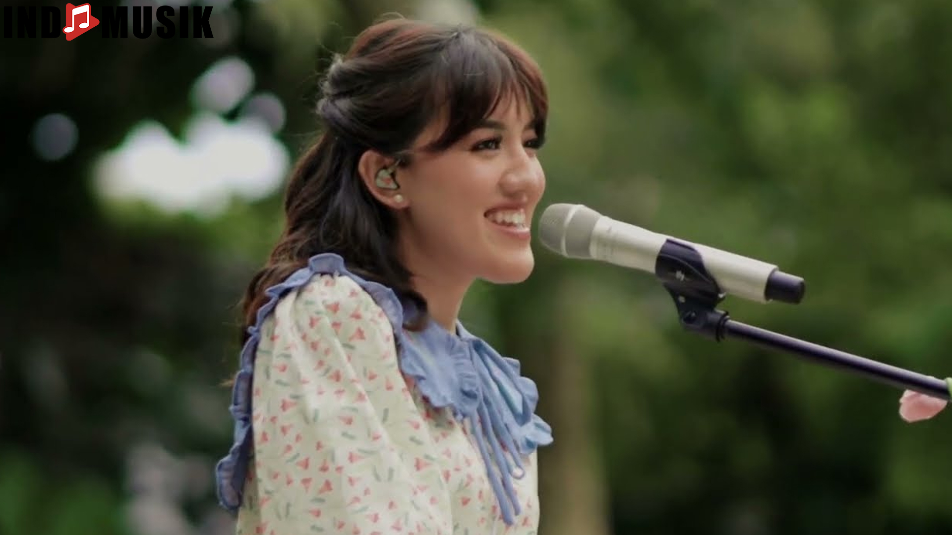 Ify Alyssa: Menyelami Keindahan Suara dan Pesona Kariernya
