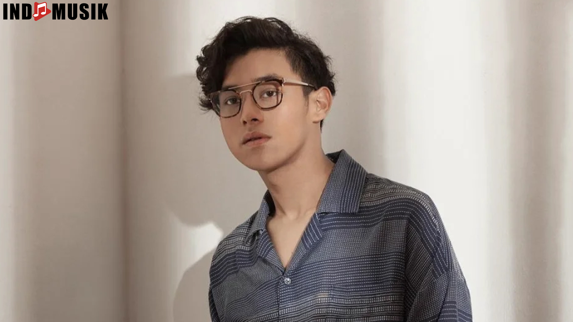 Ardhito Pramono: Mengubah Musik dengan Sentuhan Pribadi