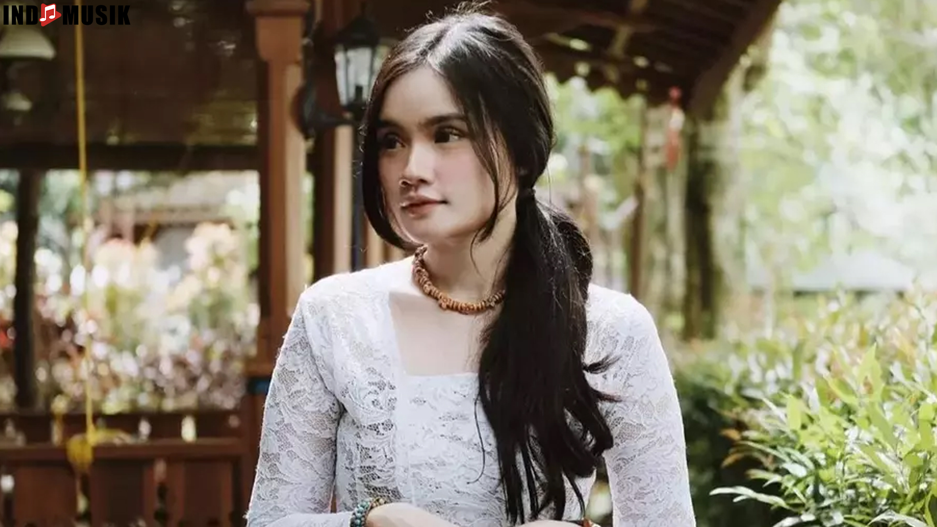 Fanny Soegiarto: Meraih Impian Lewat Lirik yang Menginspirasi