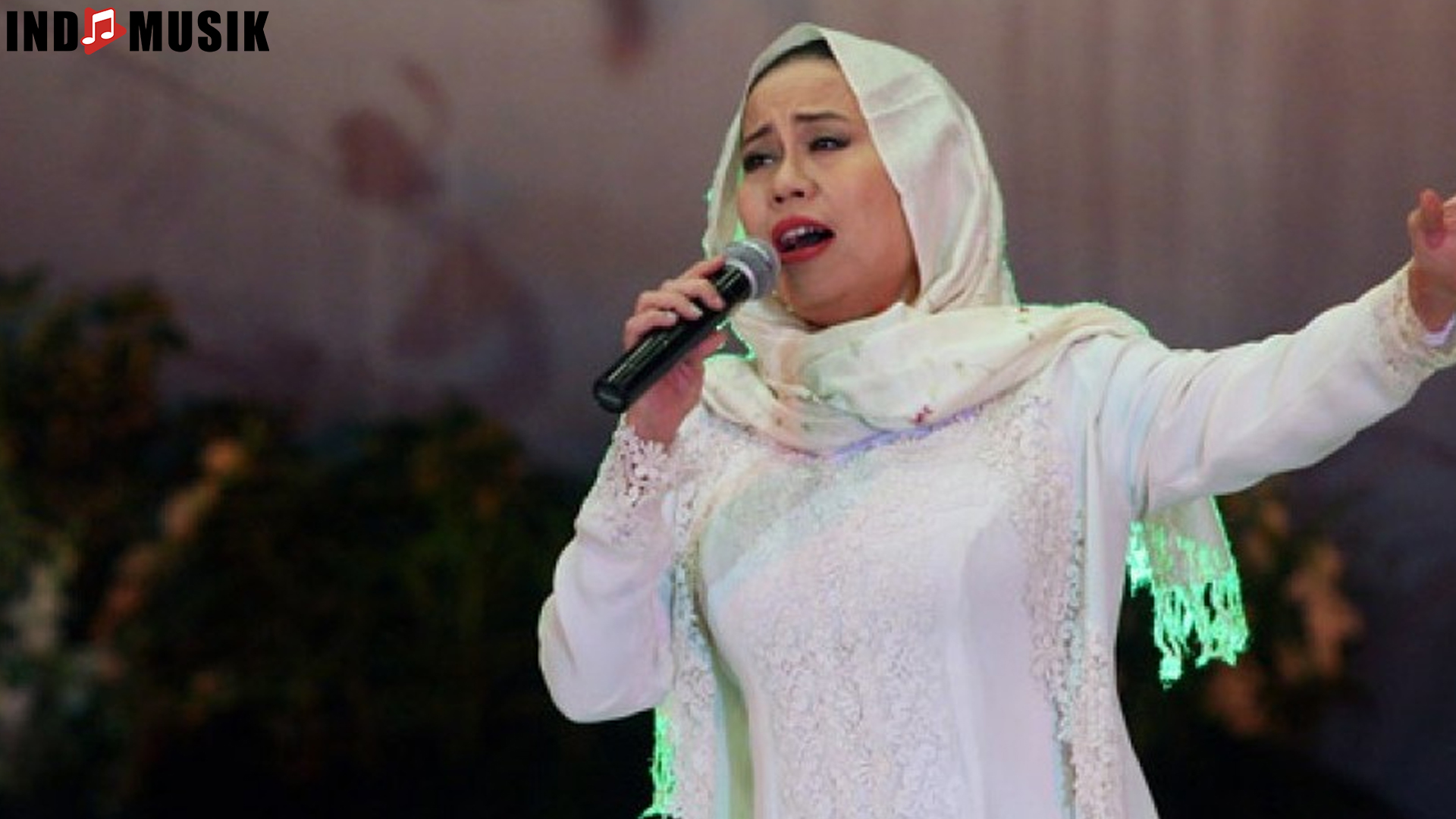 Mengenang Karya-Karya Terbaik Dewi Yull dalam Musik Indonesia