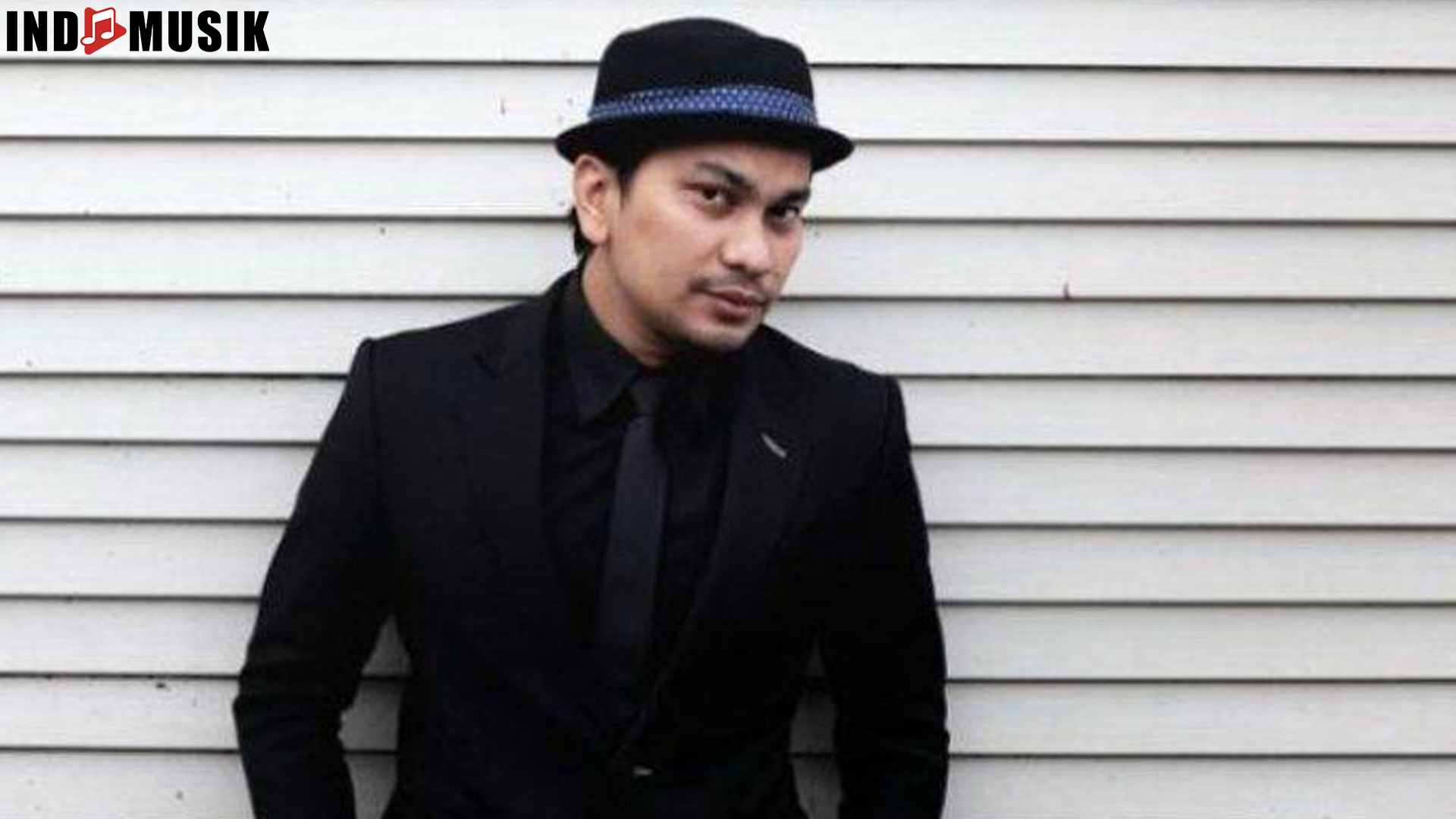 Mengenal Tompi, Suara Emas yang Bawa Jazz ke Tanah Air