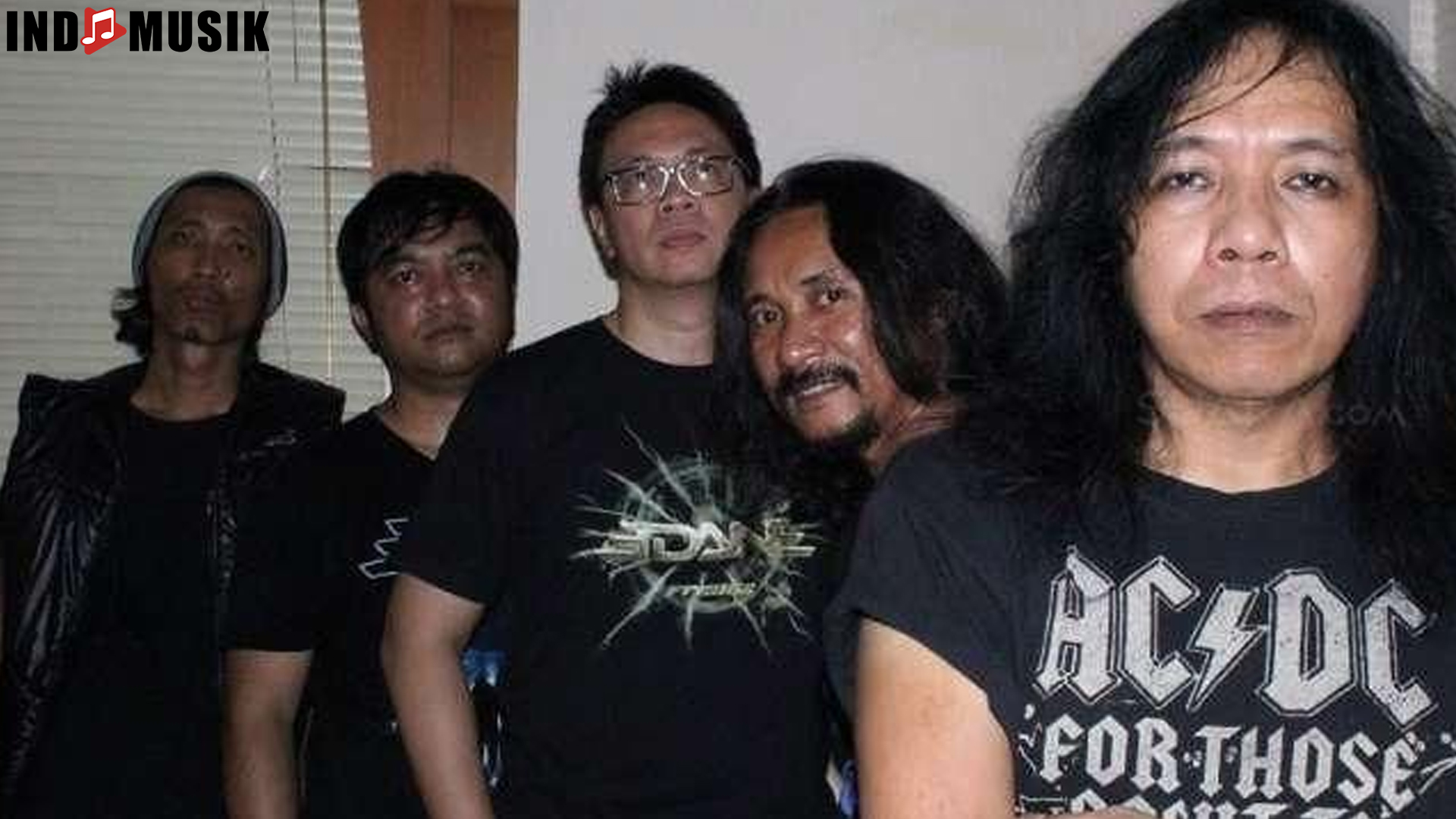 Vokal Penyanyi Edane, Senjata Rahasia di Dunia Rock Indonesia