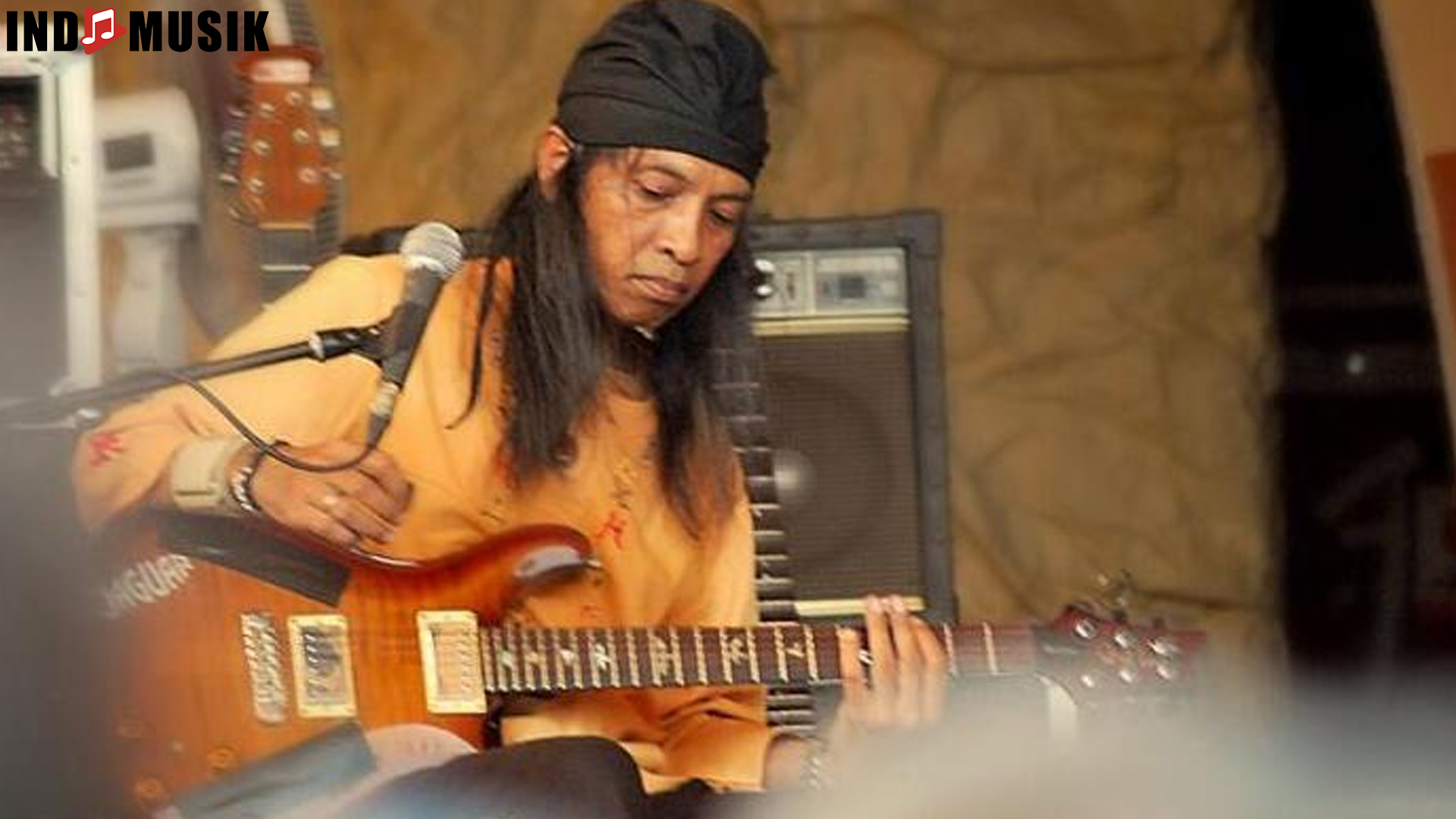 Toto Tewel dan 2 Album yang Mengubah Wajah Musiknya