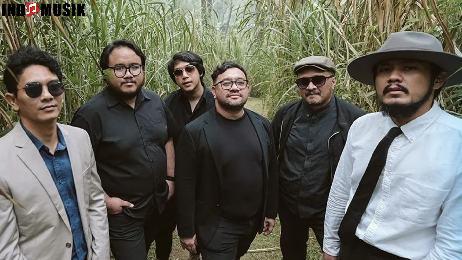 Rahasia 4 Daya Tarik Penyanyi Sore Band yang Bikin Penasaran 3 Rahasia 4 Daya Tarik Penyanyi Sore Band yang Bikin Penasaran