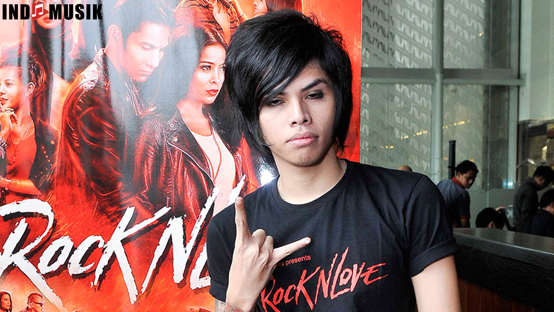 Axel Andaviar: Suara yang Bikin Setiap Lirik2 Terasa Hidup 3 Axel Andaviar: Suara yang Bikin Setiap Lirik2 Terasa Hidup