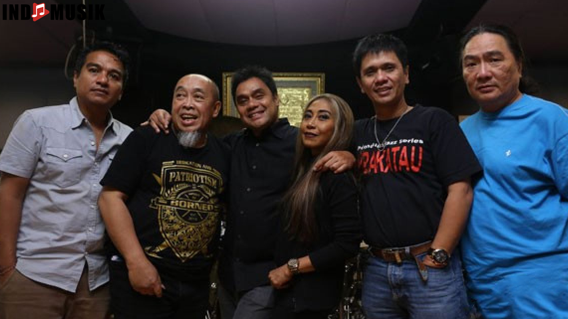 Musik Krakatau Band dan 4 Keunikan yang Masih Dicintai Fans 3 Musik Krakatau Band dan 4 Keunikan yang Masih Dicintai Fans