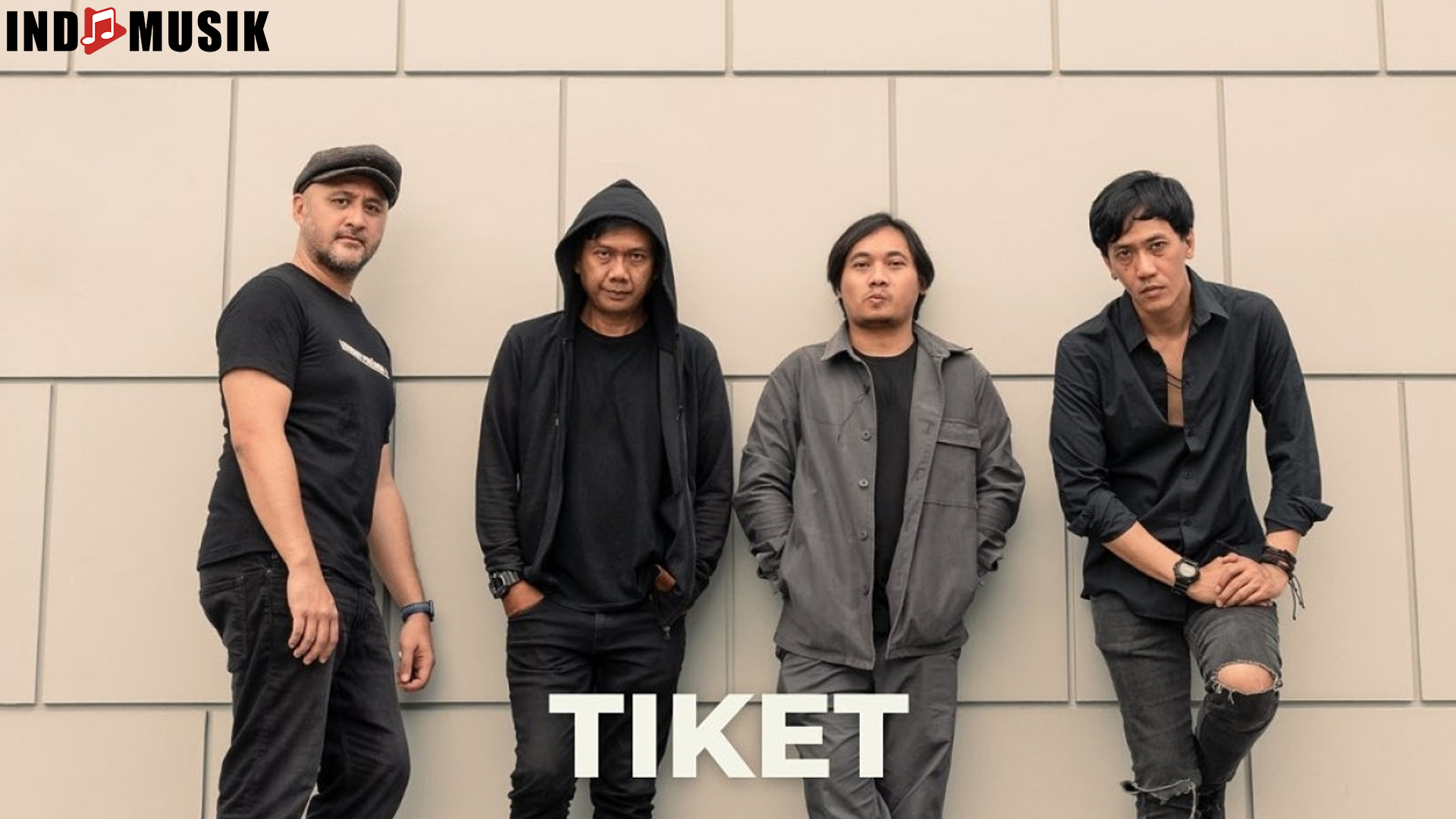 Penyanyi Tiket Band &4 Lagu Paling Sukses Sepanjang Masa 3 Penyanyi Tiket Band &4 Lagu Paling Sukses Sepanjang Masa