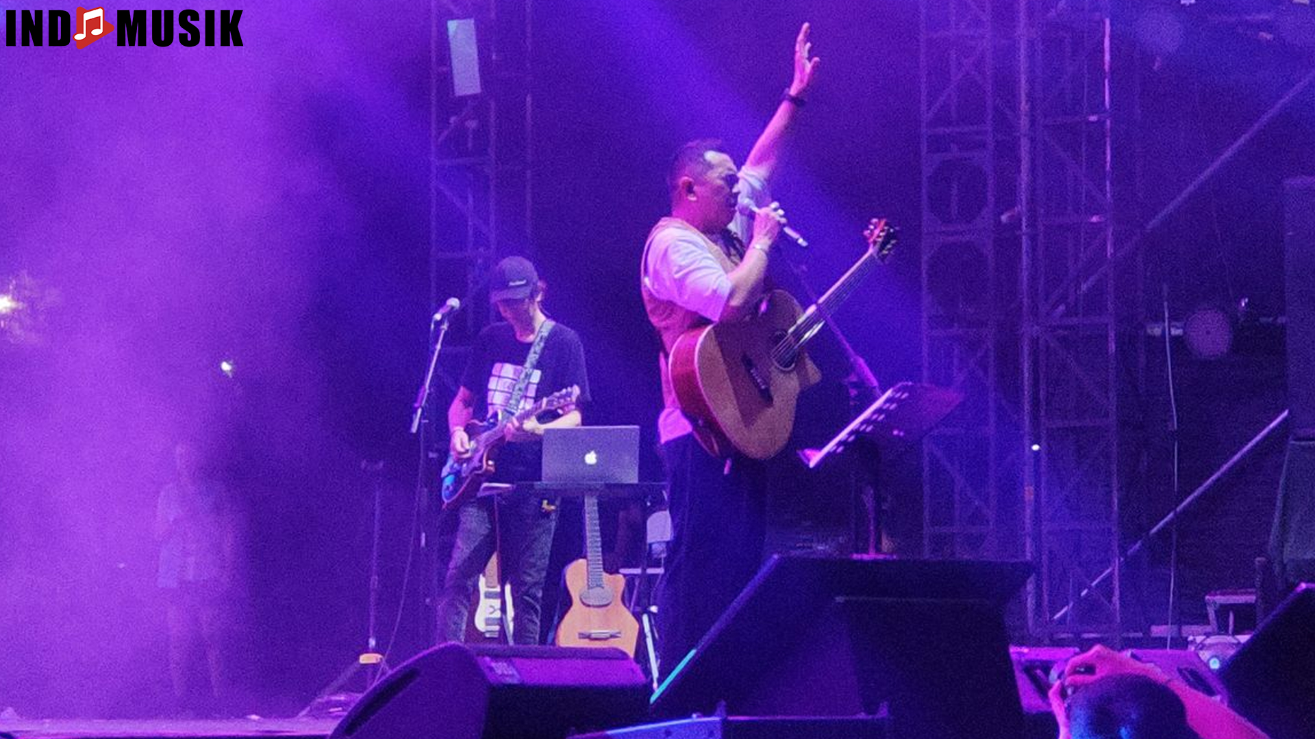 Evolusi Musik Sidney Mohede Menyentuh Selama 7 Tahun Terakhir 4 Evolusi Musik Sidney Mohede Menyentuh Selama 7 Tahun Terakhir