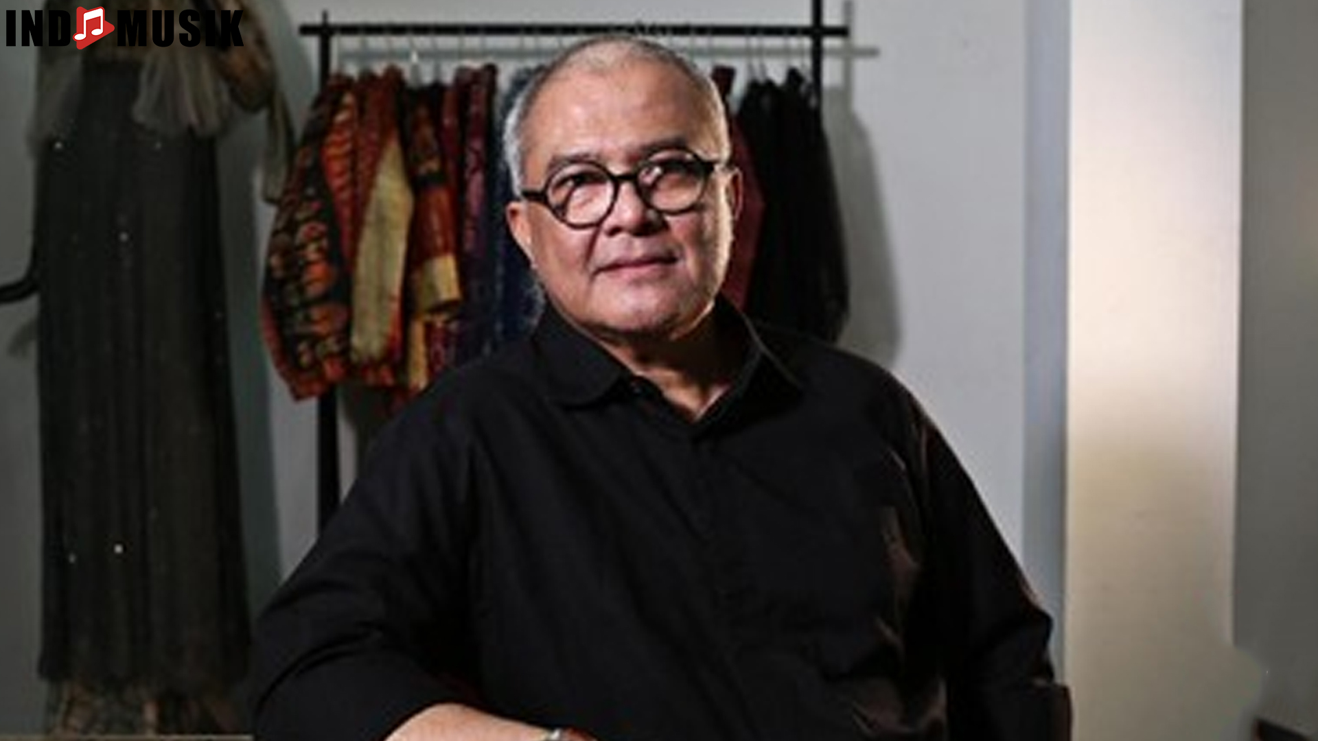 Itang Yunasz dan 4 Kolaborasi Musiknya yang Menggemparkan 4 Itang Yunasz dan 4 Kolaborasi Musiknya yang Menggemparkan