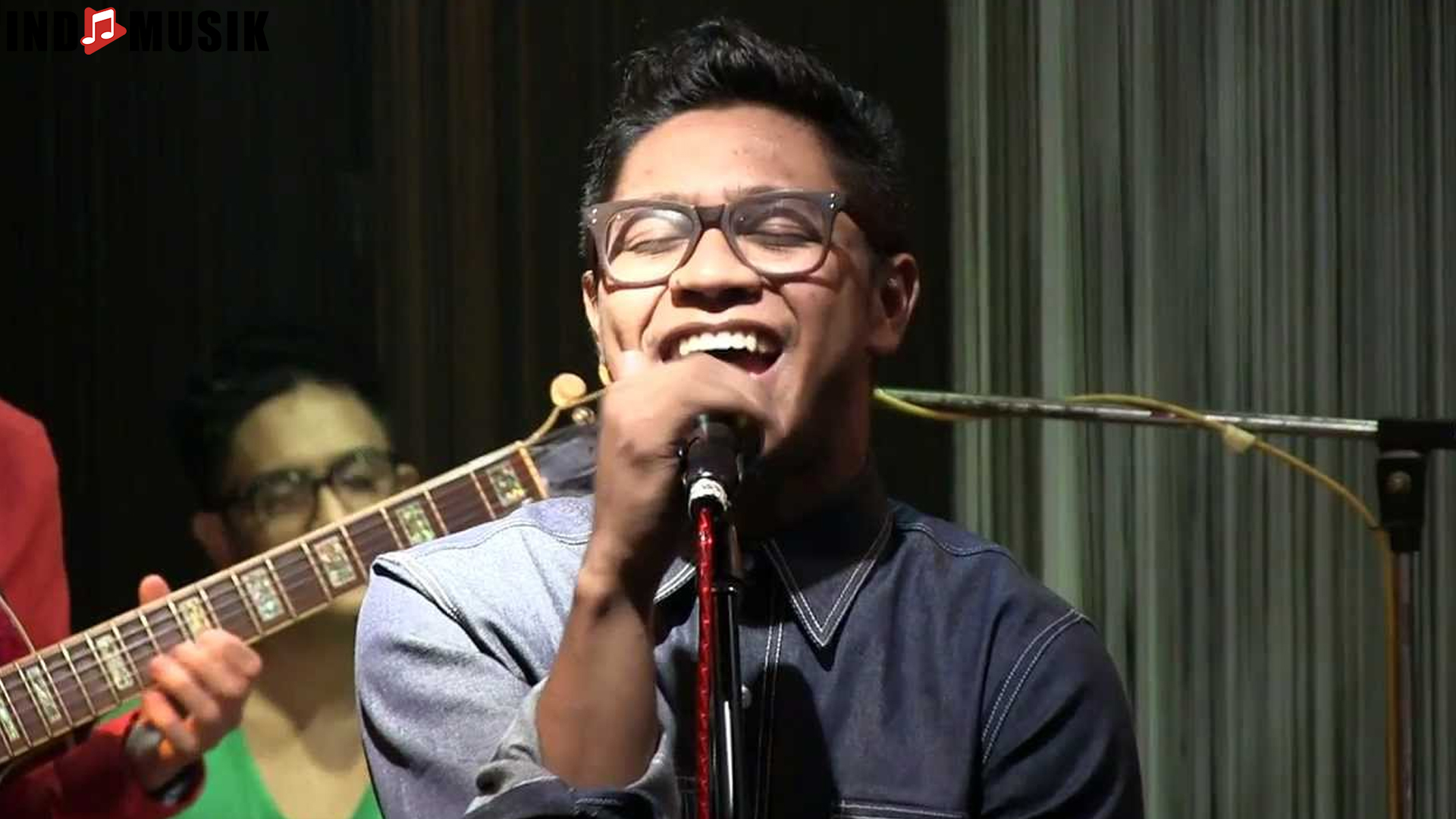 Menyelami 4 Lirik Matthew Sayersz yang Jelas Mengena di Hati