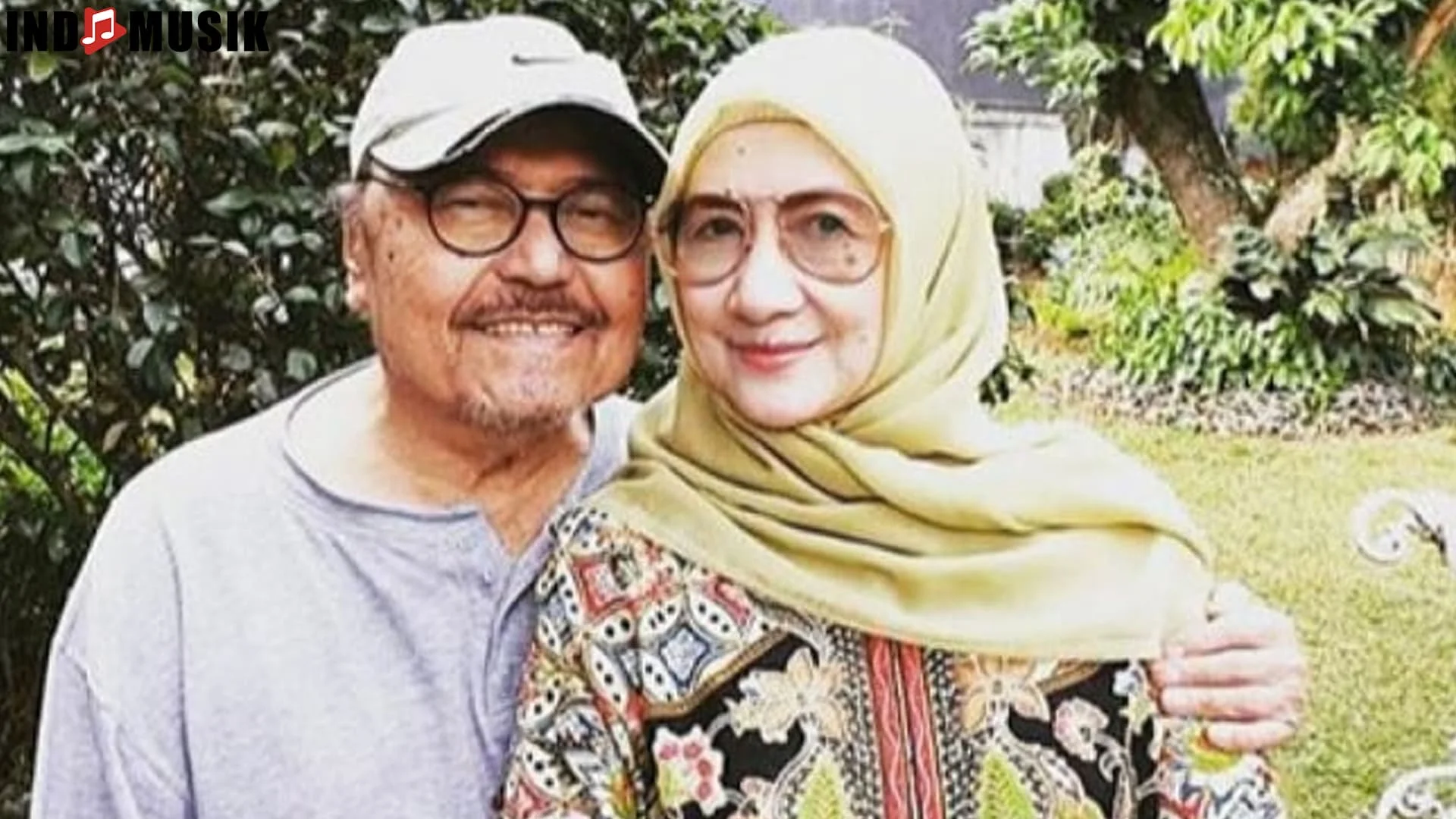 Muchsin Alatas: 5 Inspirasi Lirik yang Menyentuh Hati Mendengar 2 Muchsin Alatas: 5 Inspirasi Lirik yang Menyentuh Hati Mendengar