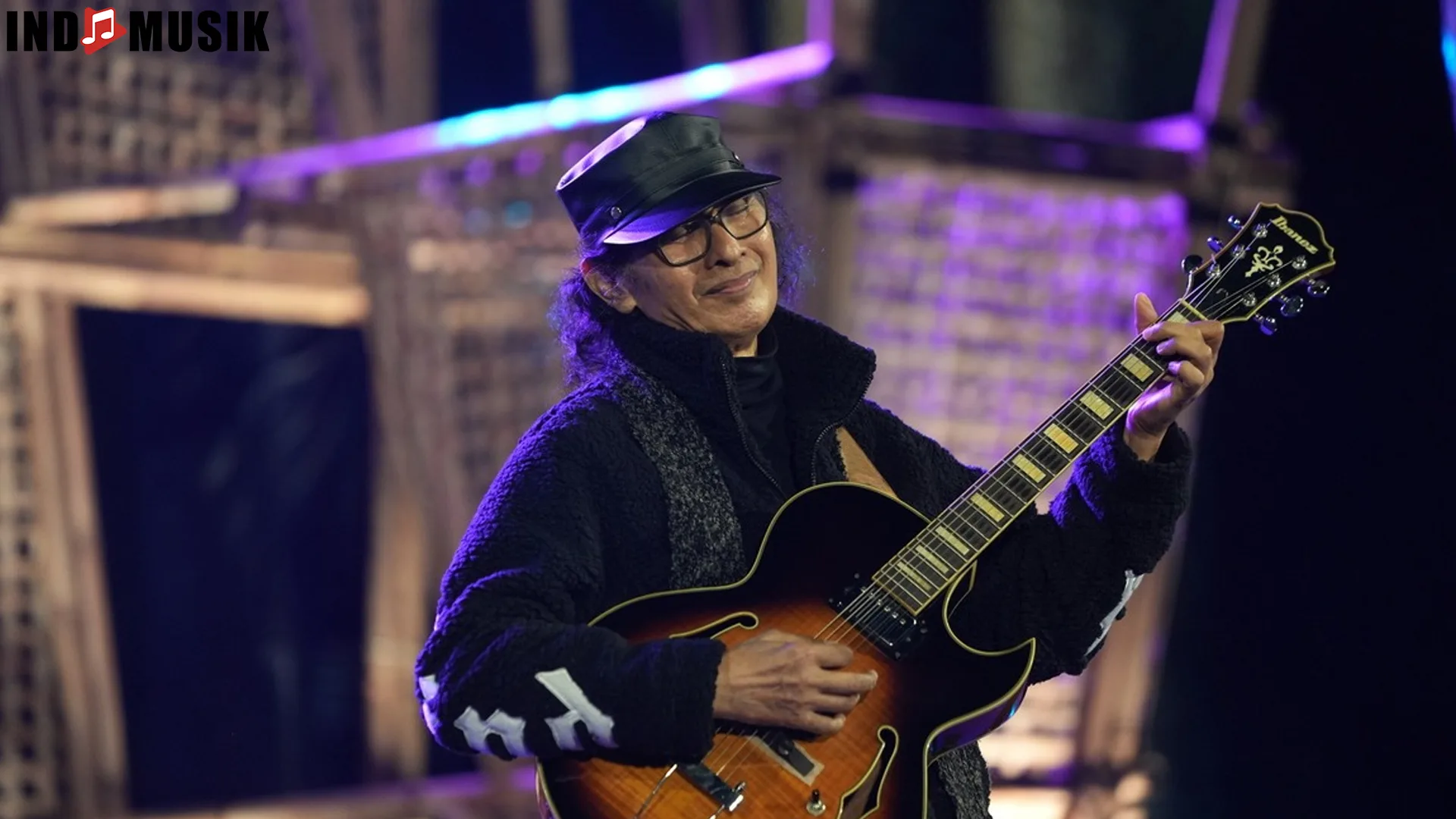 Mus Mujiono: 5 Pengaruh Besar dalam Musik Pop Indonesia 2 Mus Mujiono: 5 Pengaruh Besar dalam Musik Pop Indonesia