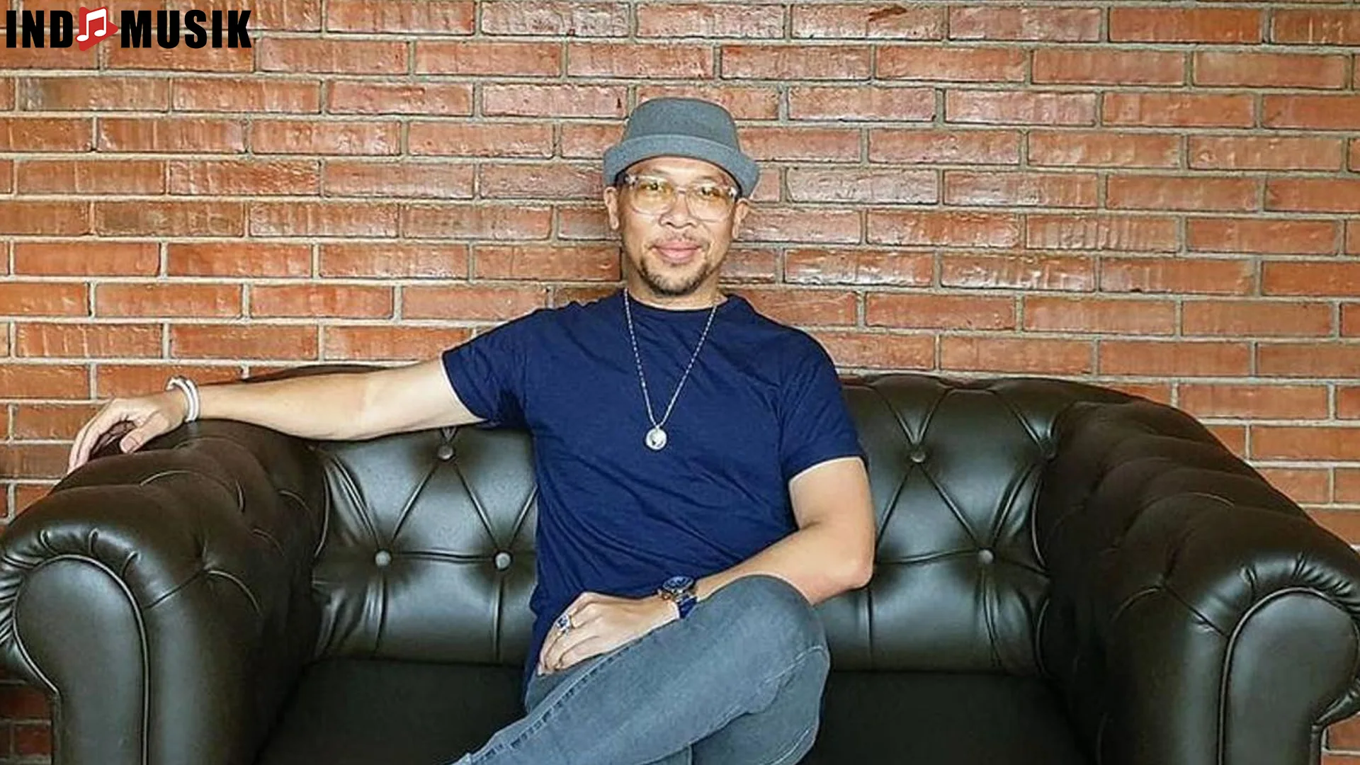 4 Lagu Terbaik Ren Tobing yang Patut Masuk Playlist Kamu