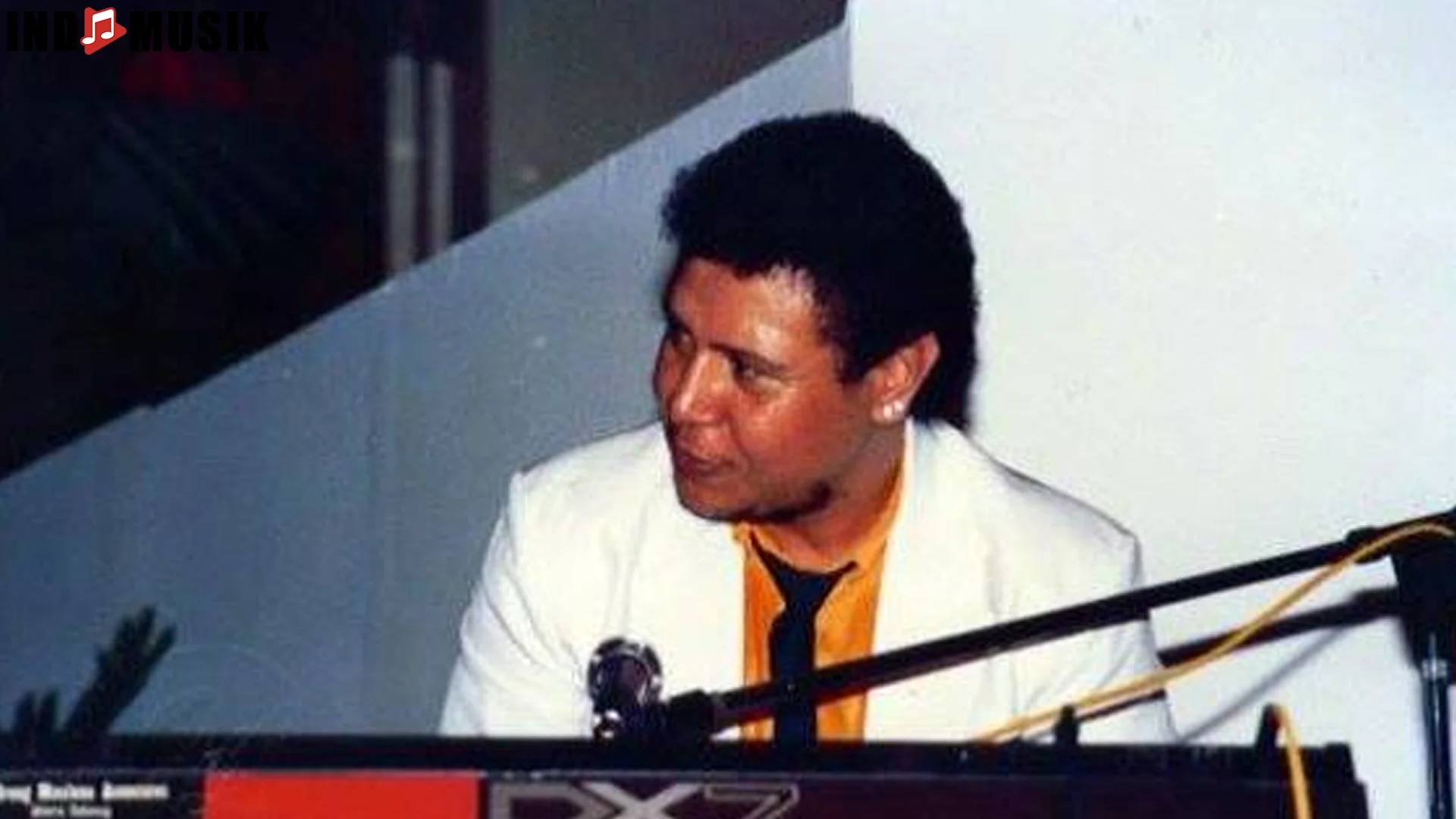 Lirik yang Nyastra: 4 Lagu Christ Kayhatu Paling Puitis dan Dalam