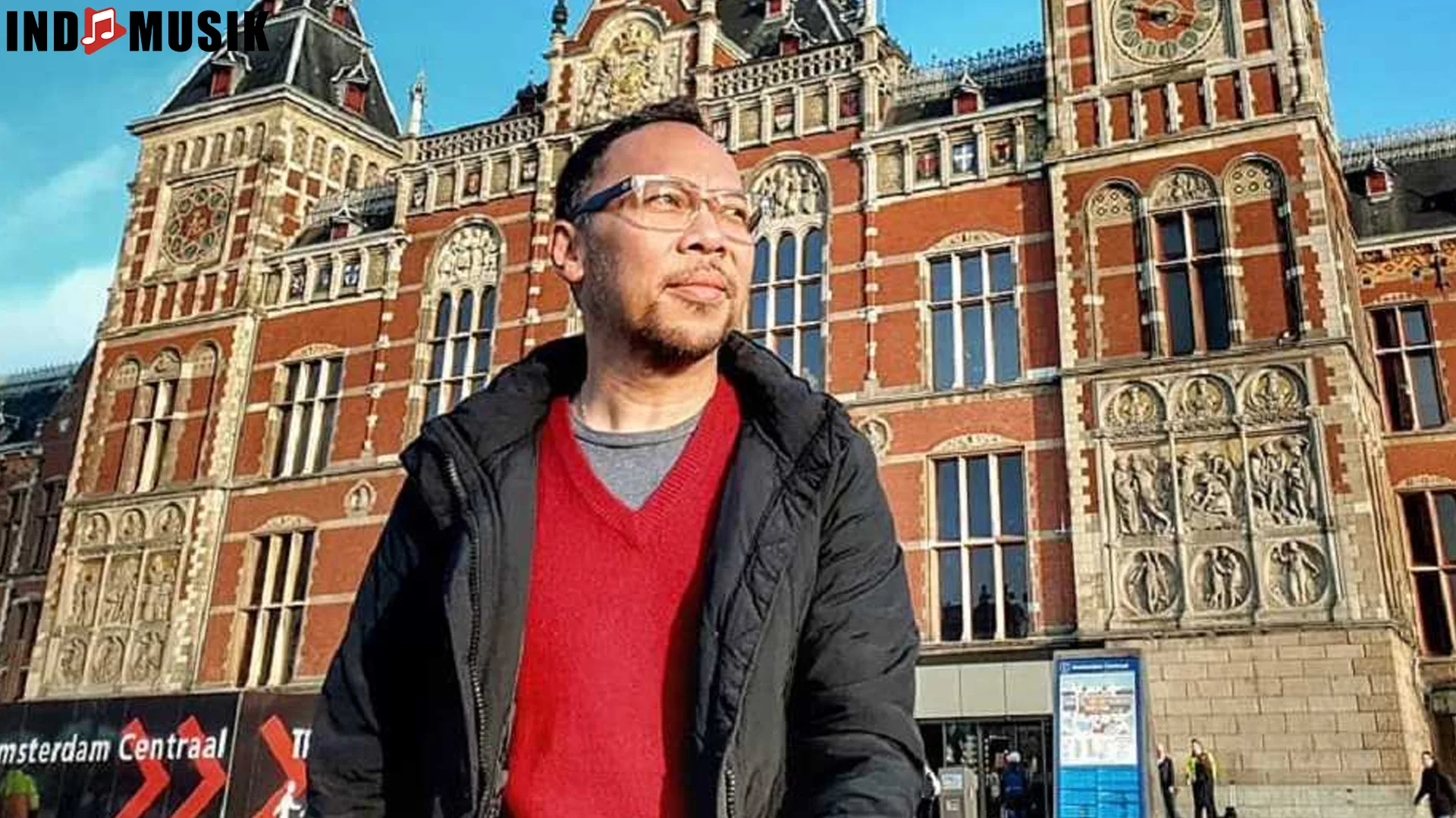 4 Lagu Terbaik Ren Tobing yang Patut Masuk Playlist Kamu 2 4 Lagu Terbaik Ren Tobing yang Patut Masuk Playlist Kamu