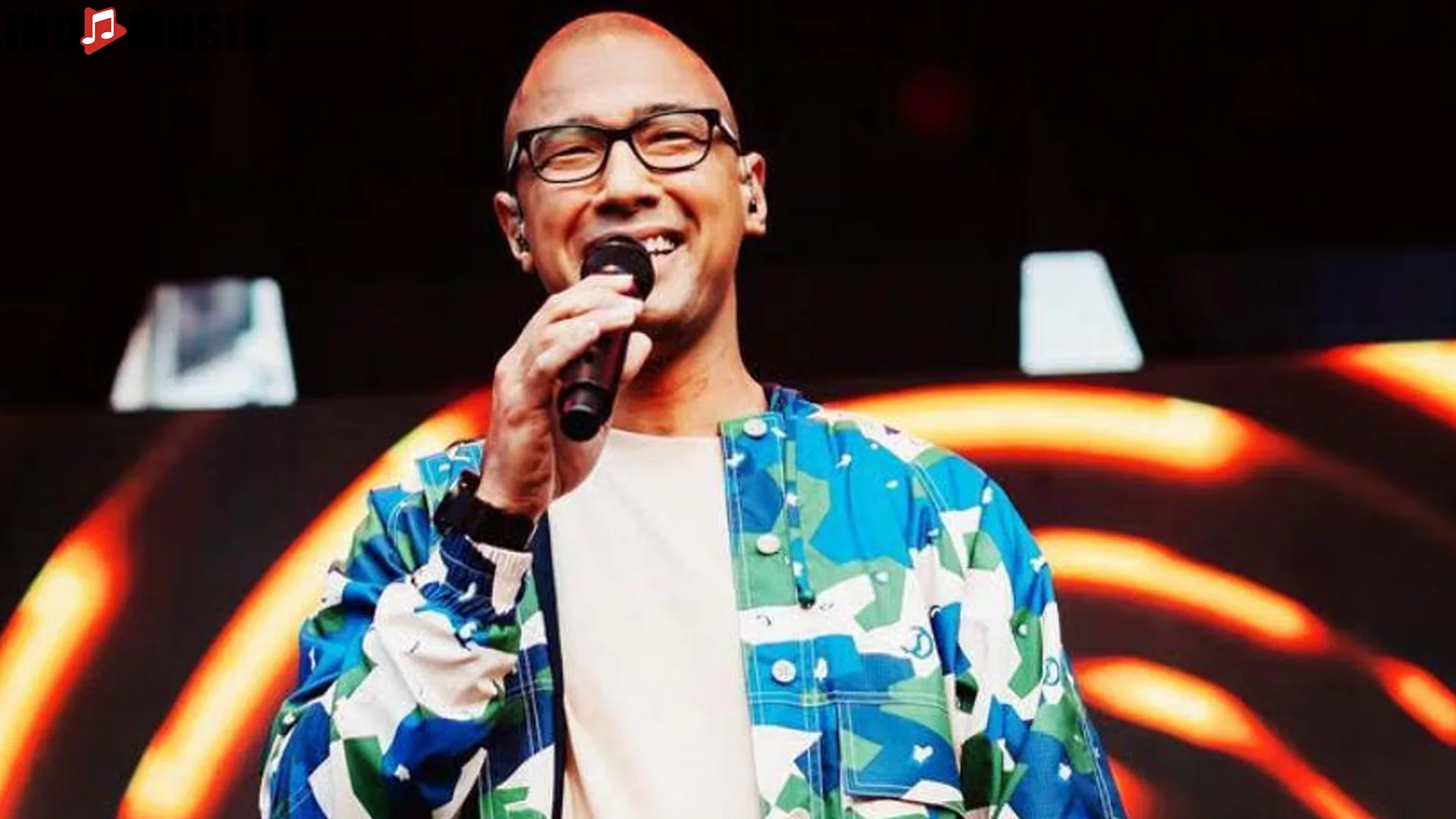 5 Lagu Legendaris Marcell Siahaan Masih Nge-trend di Playlist Lo