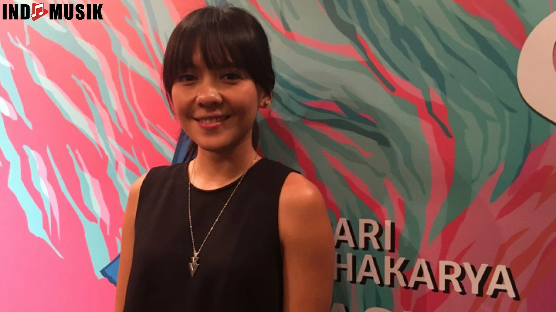 5 Transformasi Lala Karmela yang Membuat Karier Musiknya Ikonik