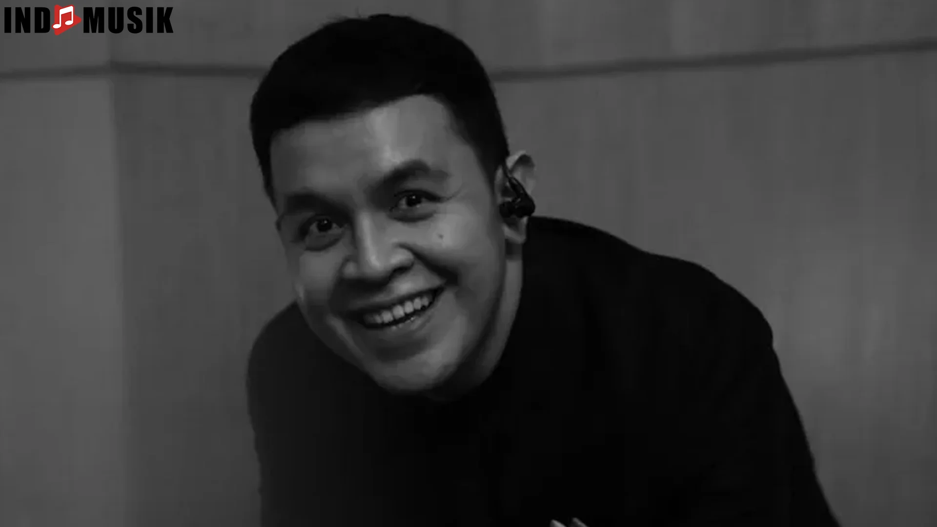 Tulus 4 Fakta Penting Tentang Kehidupan dan Karier Musiknya