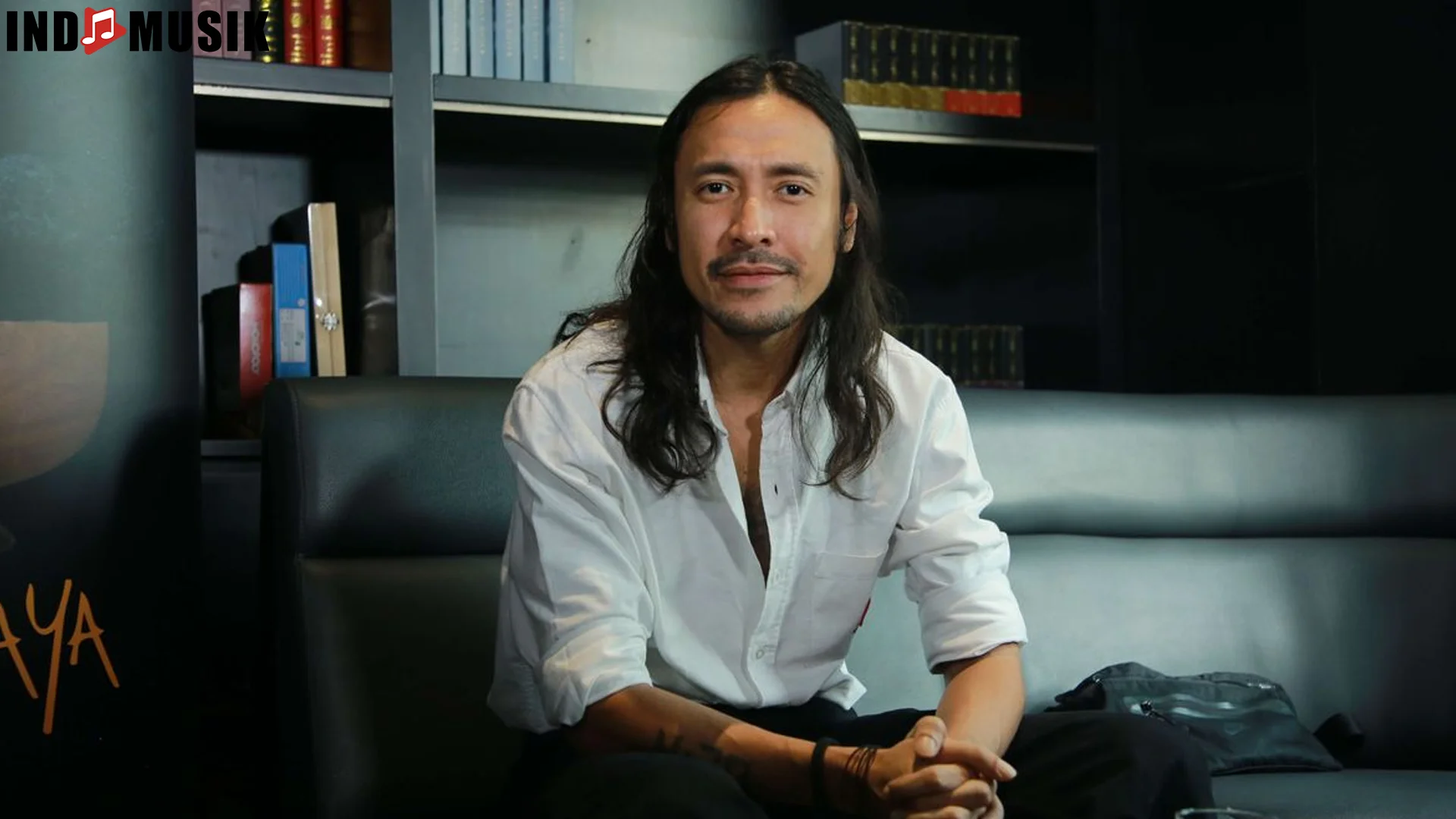 Penyanyi Marcello Tahitoe Rilis 5 Bonus Album Baru yang Patut Didenger