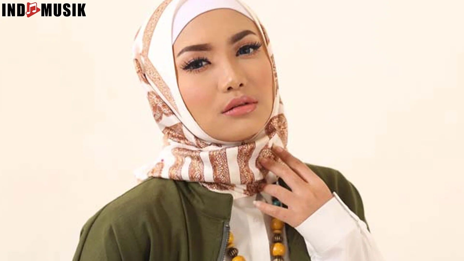 Devy Berlian 5 Kolaborasi Brutal Dengan Musisi Besar Tanah Air 